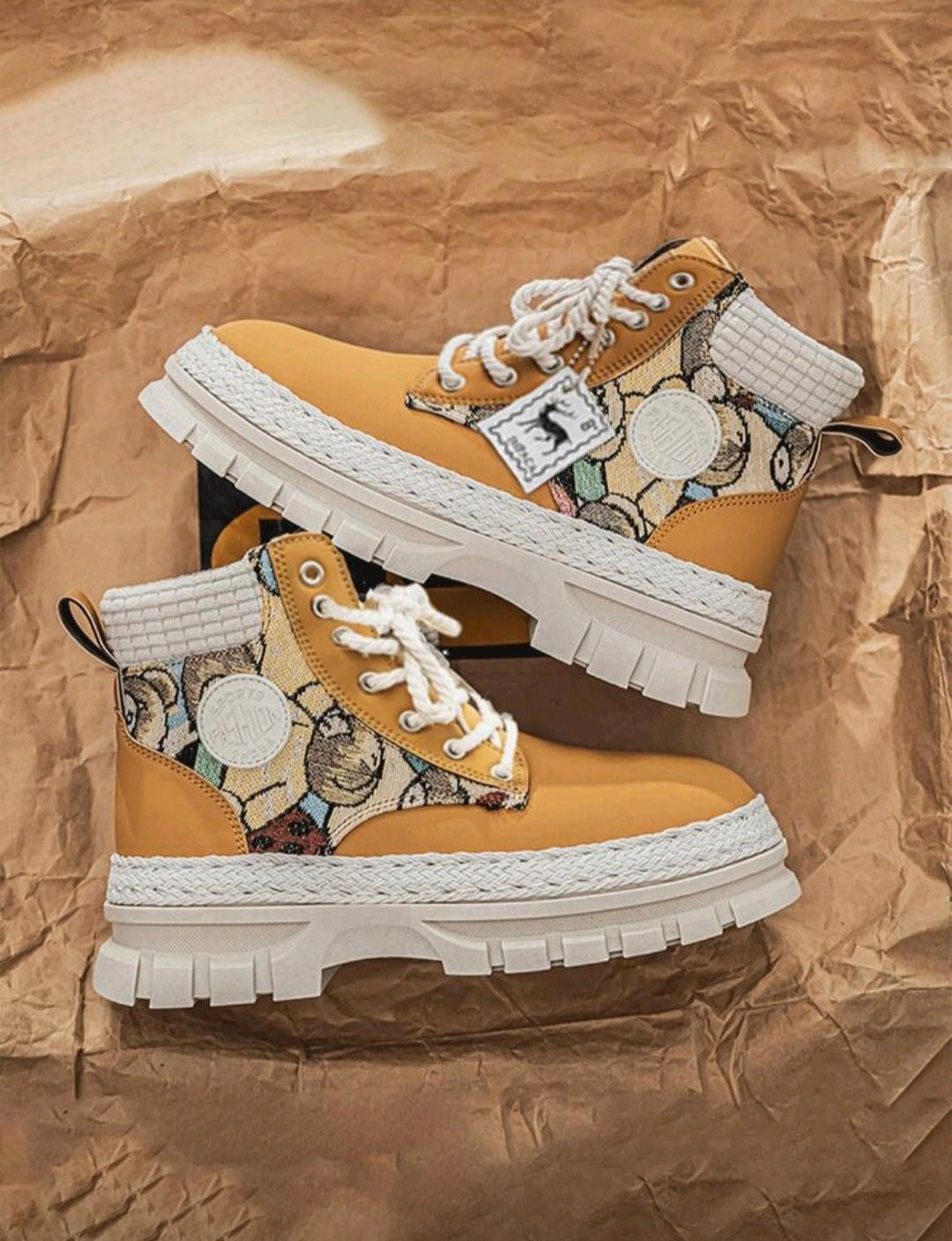 Unisex stylish workwear boots