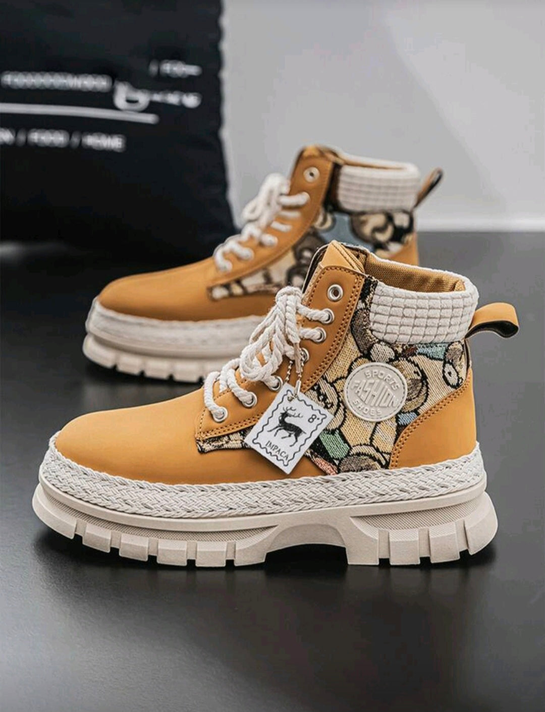 Unisex stylish workwear boots
